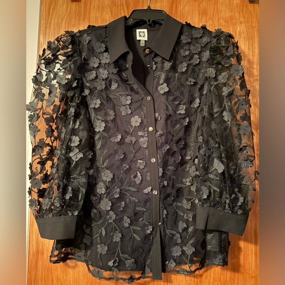 Anne Klein Black Floral Appliqué Button-Down Shirt